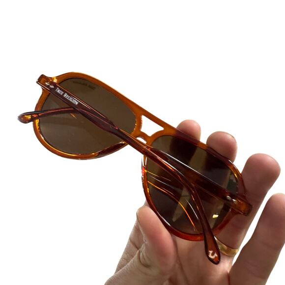 True Religion Sunglasses Mens
Aviator Cat 3 Tortoise TR56549 5W
BW UV Protection - Picture 2 of 5